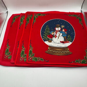 Vintage Christmas Snow Globe Table Linens set of 4